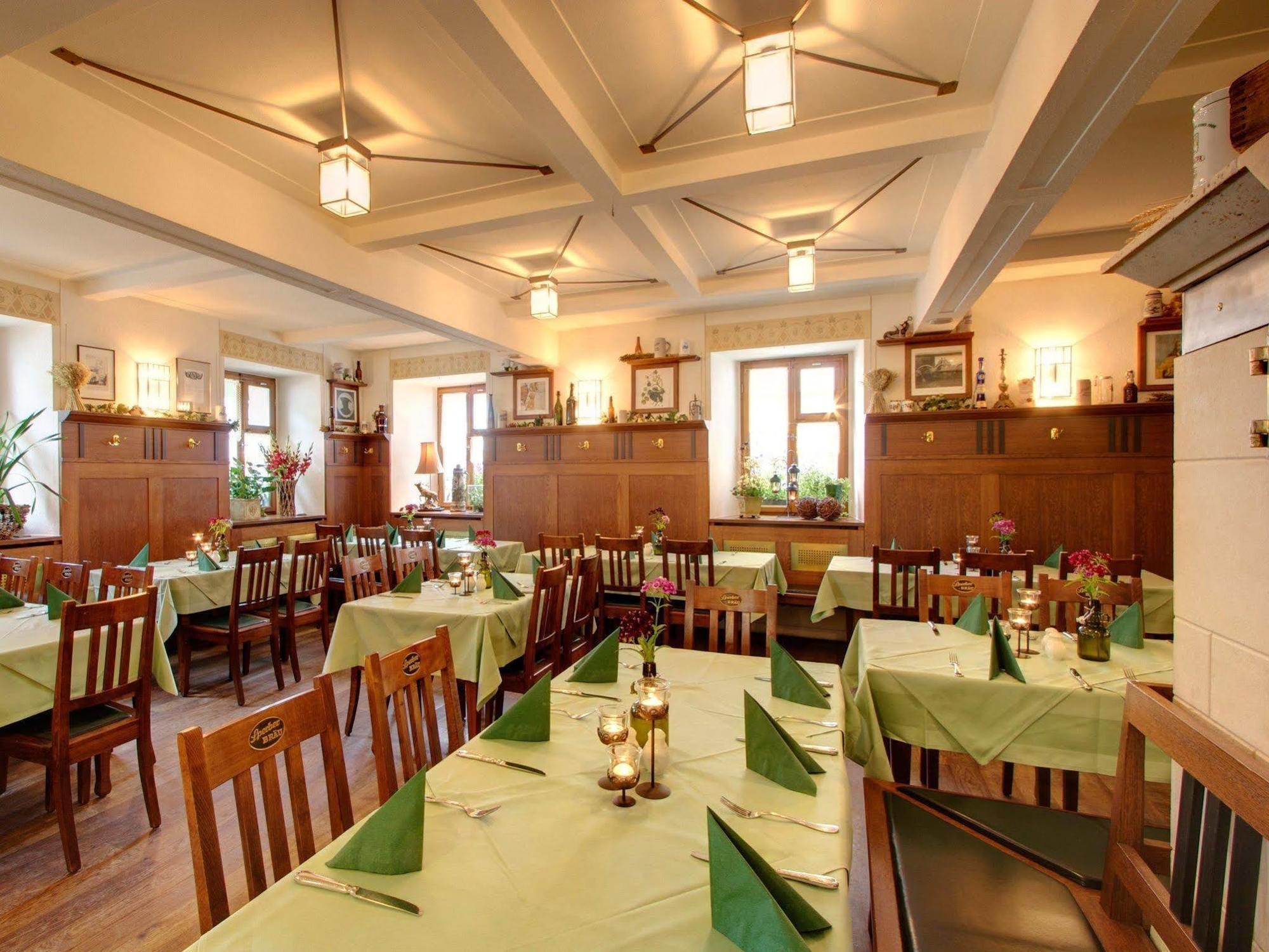 Hotel Sperber Braeu Sulzbach-Rosenberg Restaurace fotografie
